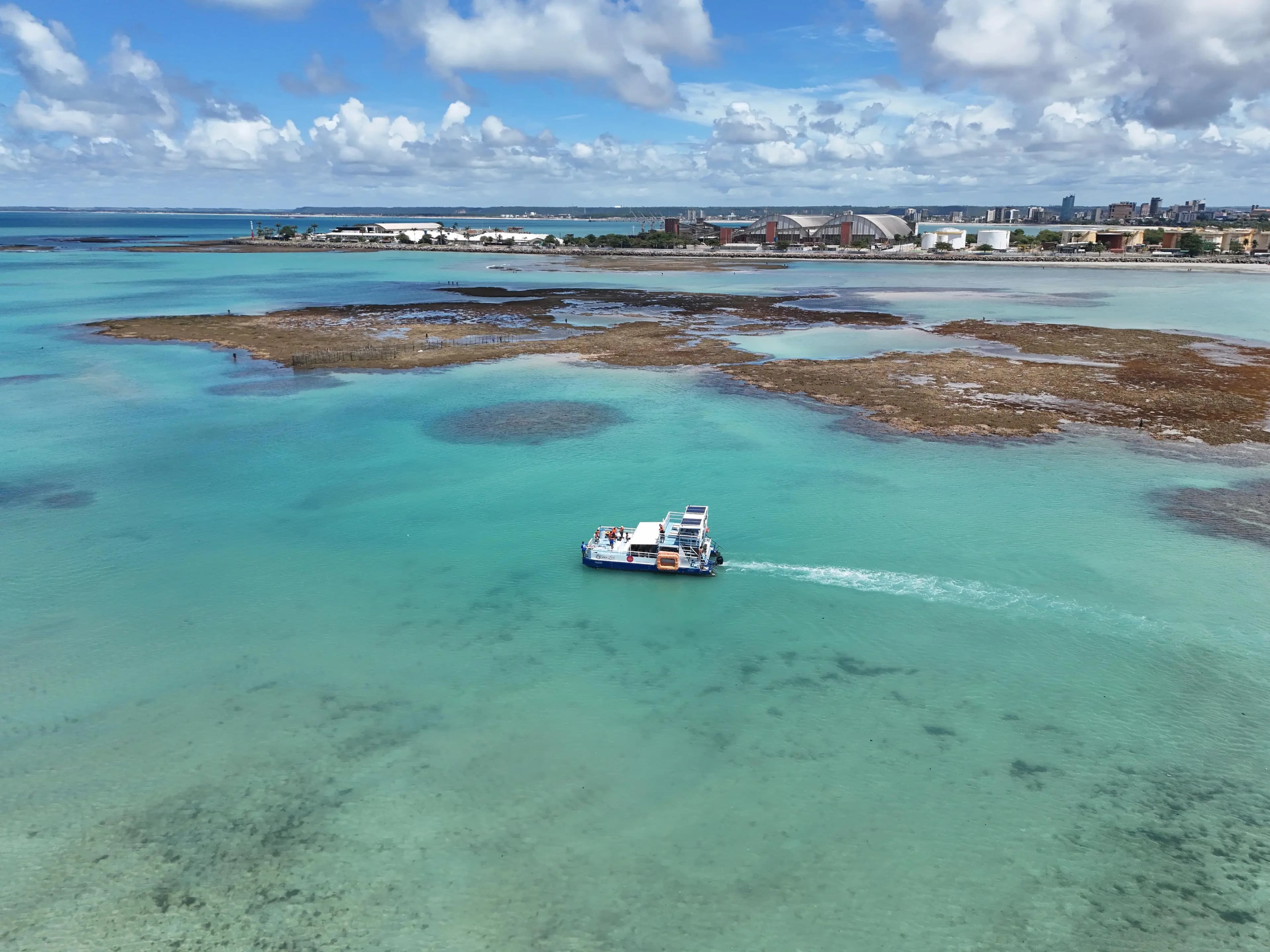 Passeio de Catamarã